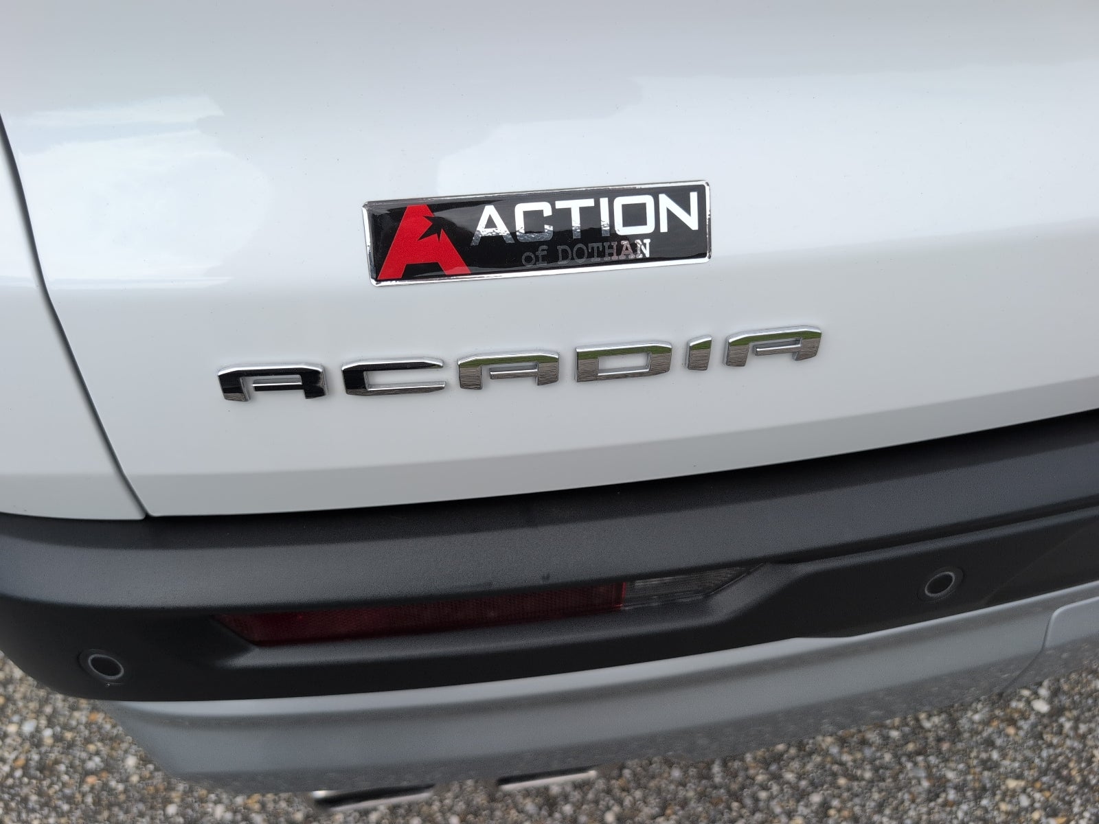 2025 GMC Acadia Elevation