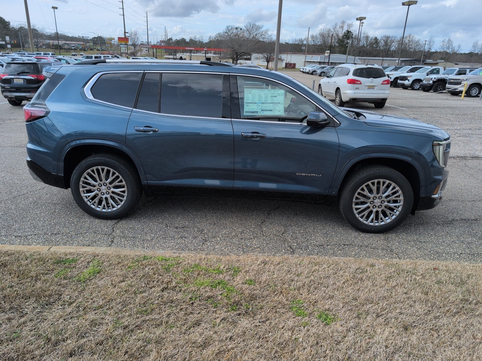 2026 GMC Acadia Denali