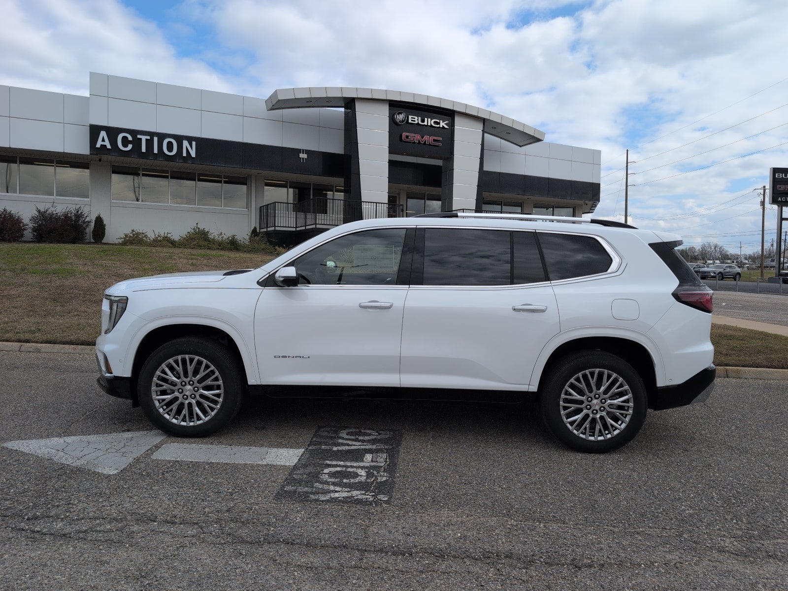 2026 GMC Acadia Denali