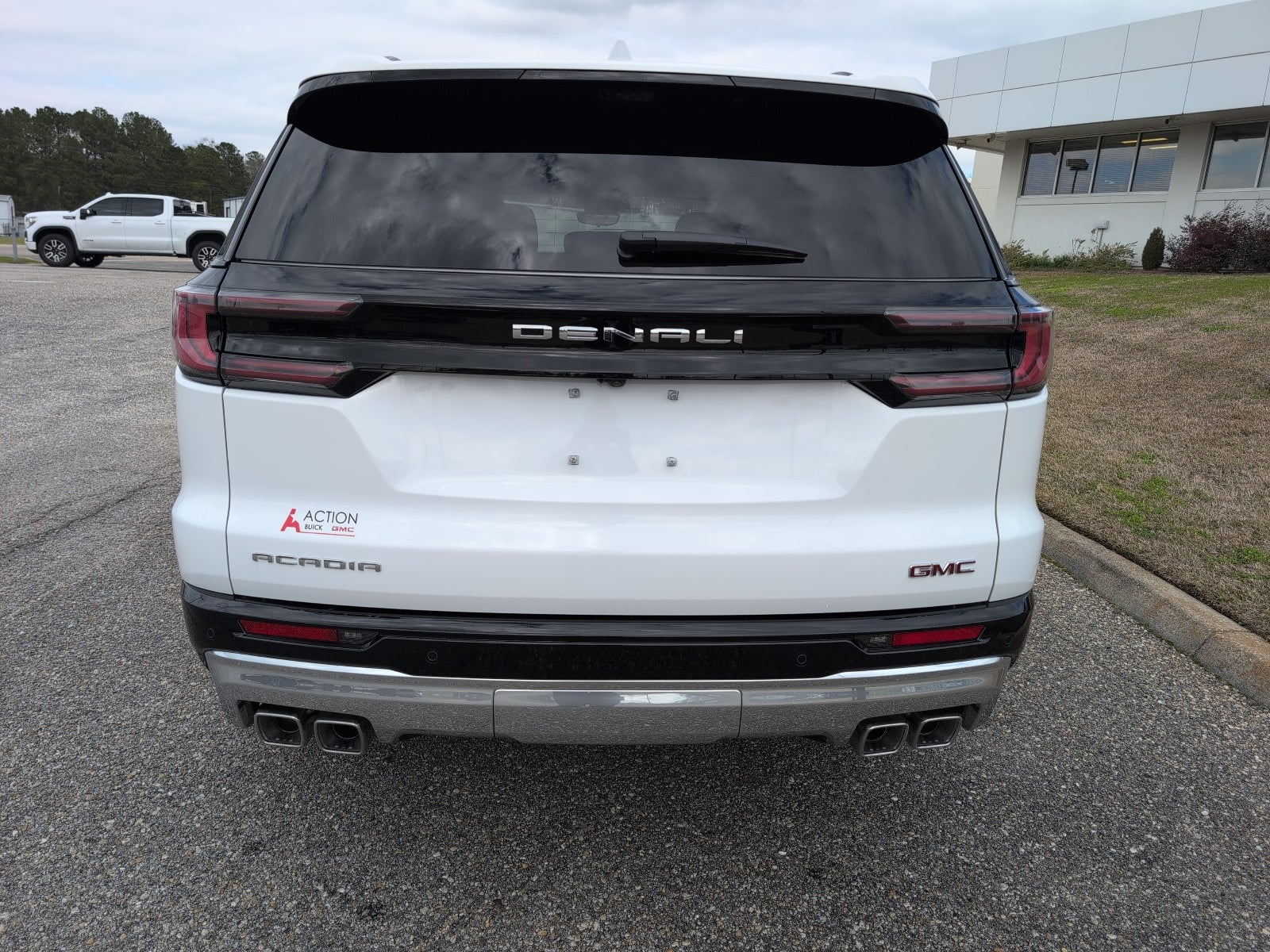 2026 GMC Acadia Denali
