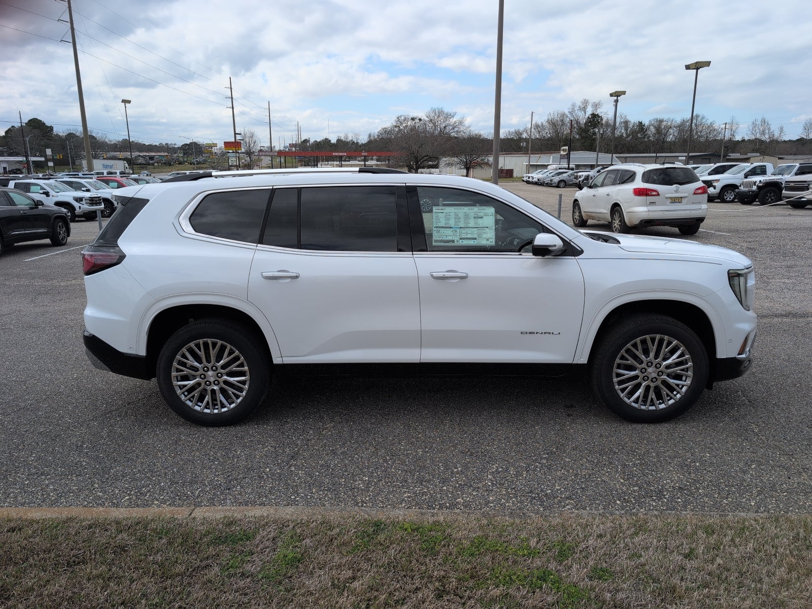 2026 GMC Acadia Denali