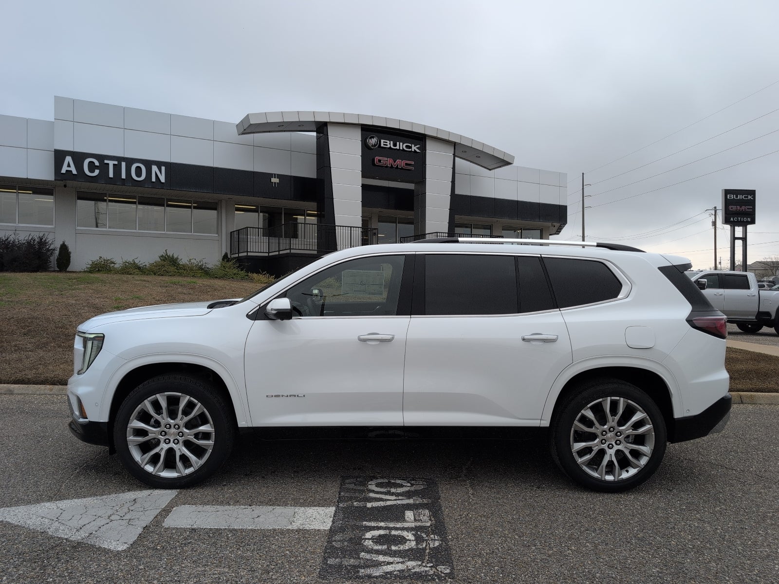 2026 GMC Acadia Denali