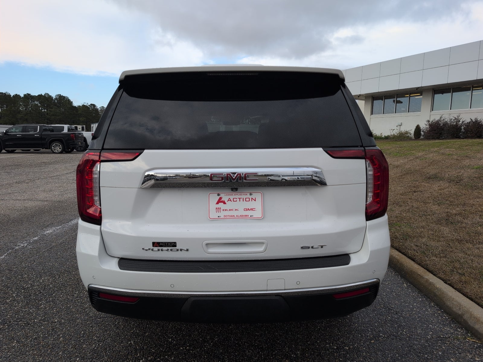 2021 GMC Yukon SLT