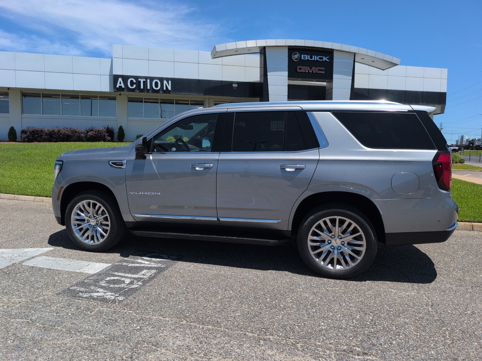 2026 GMC Yukon Elevation