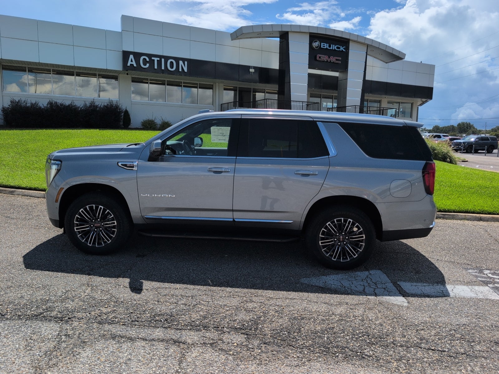2026 GMC Yukon Elevation