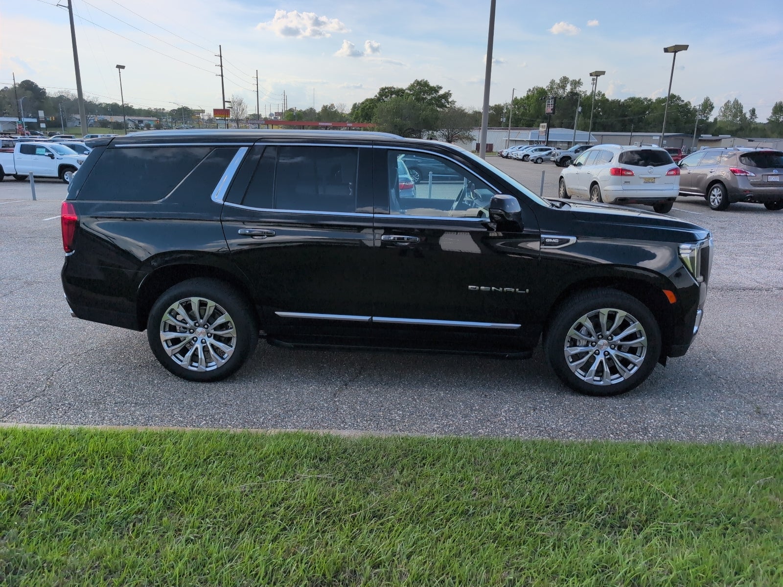 2024 GMC Yukon Denali