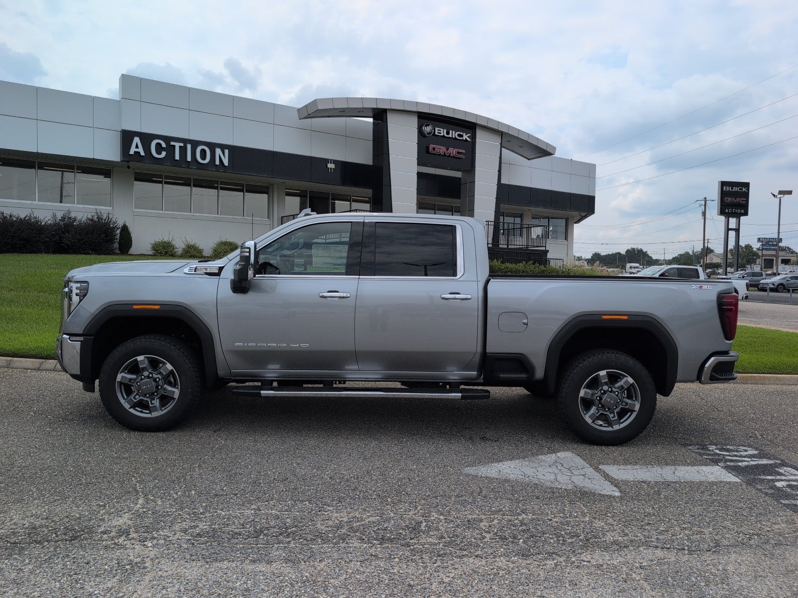 2026 GMC Sierra 2500 HD SLT