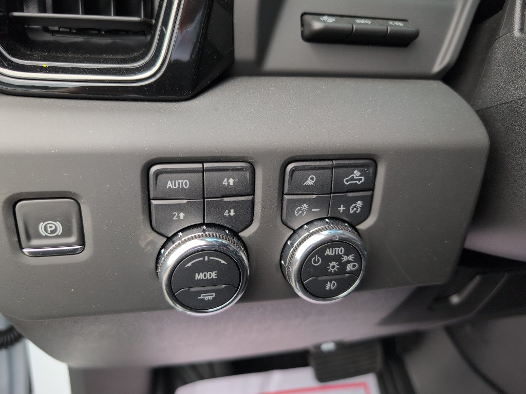 2025 GMC Sierra 2500 HD AT4