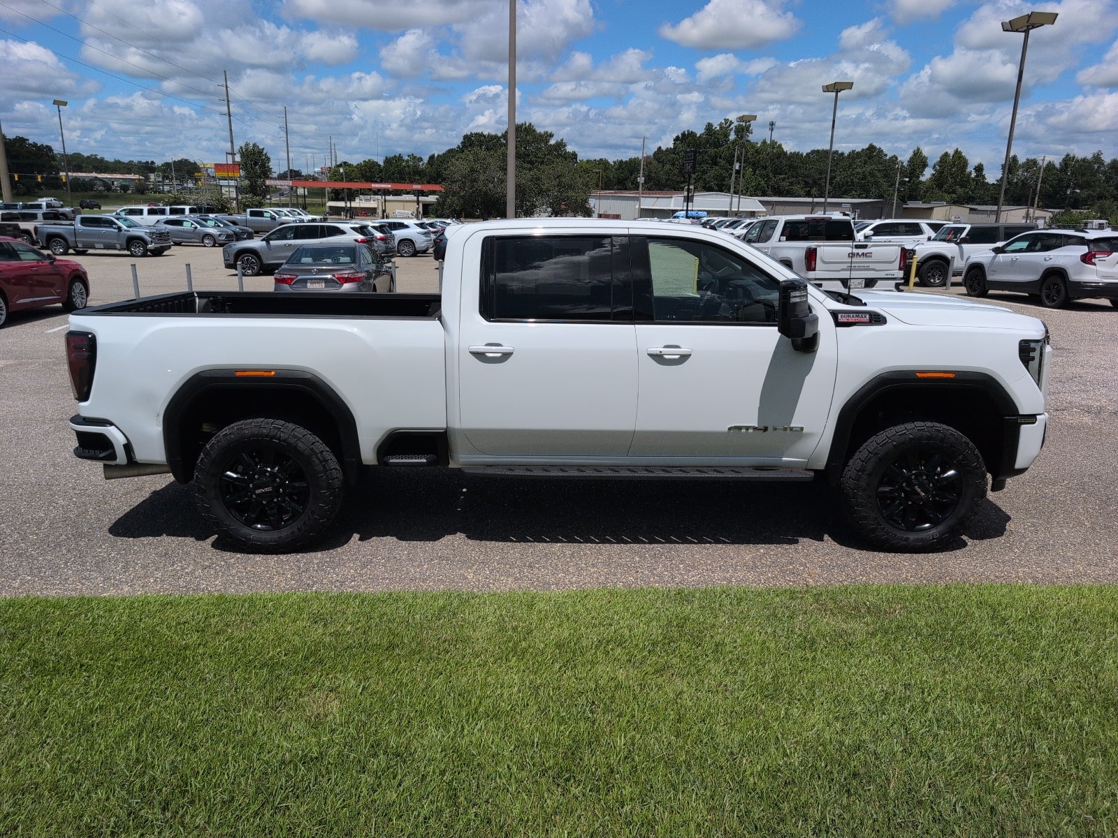 2025 GMC Sierra 2500 HD AT4