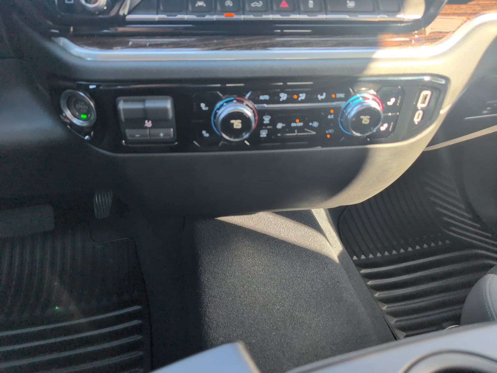 2025 GMC Sierra 1500 SLE