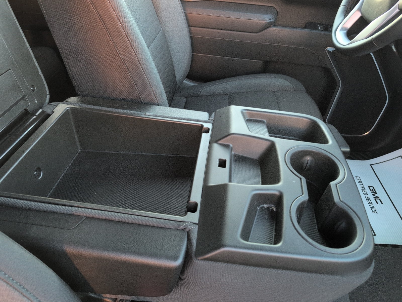 2025 GMC Sierra 1500 SLE