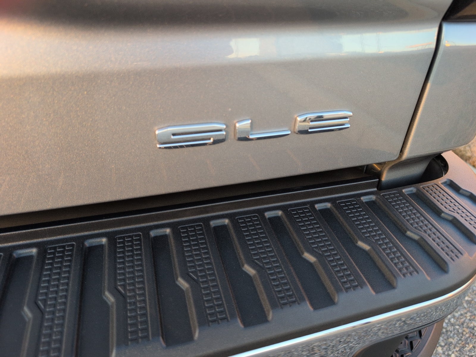 2025 GMC Sierra 1500 SLE