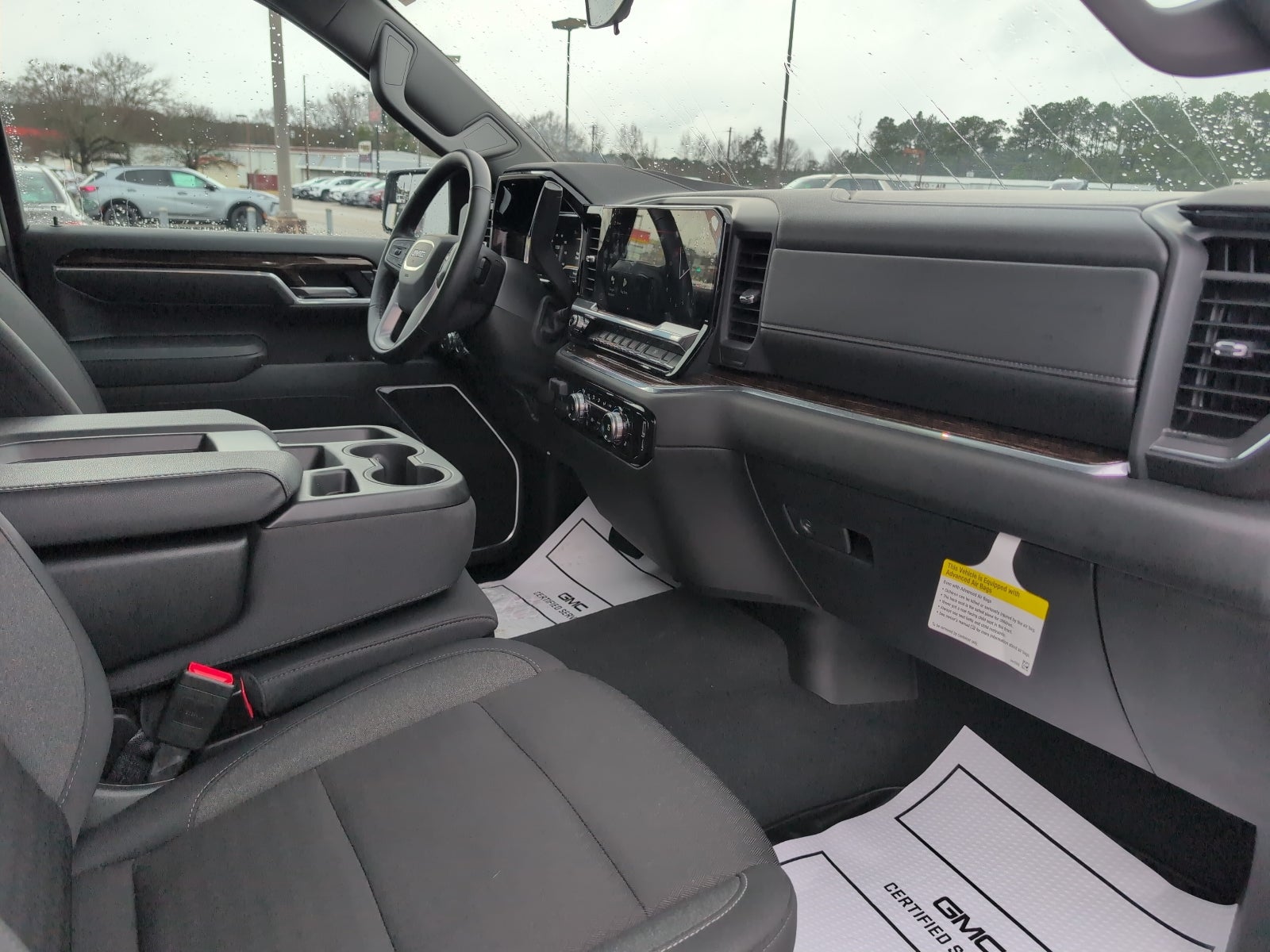 2025 GMC Sierra 1500 SLE