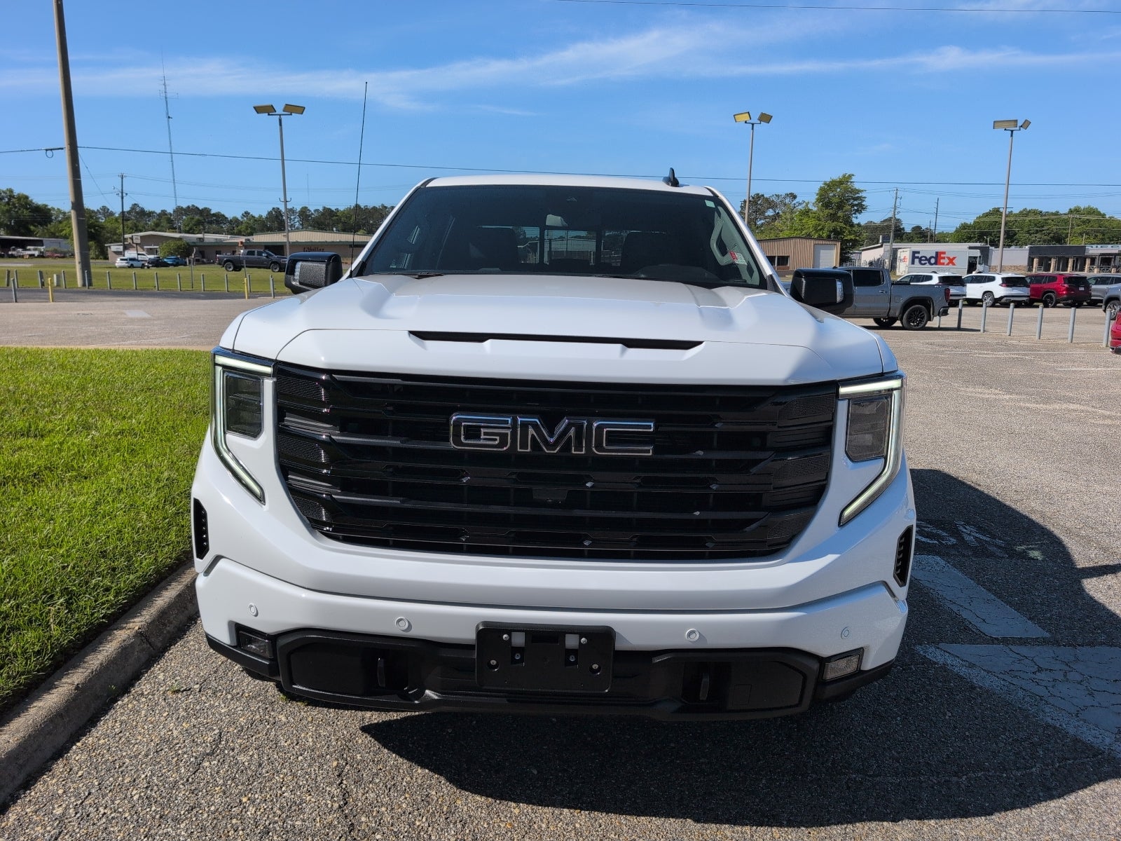 2025 GMC Sierra 1500 Elevation