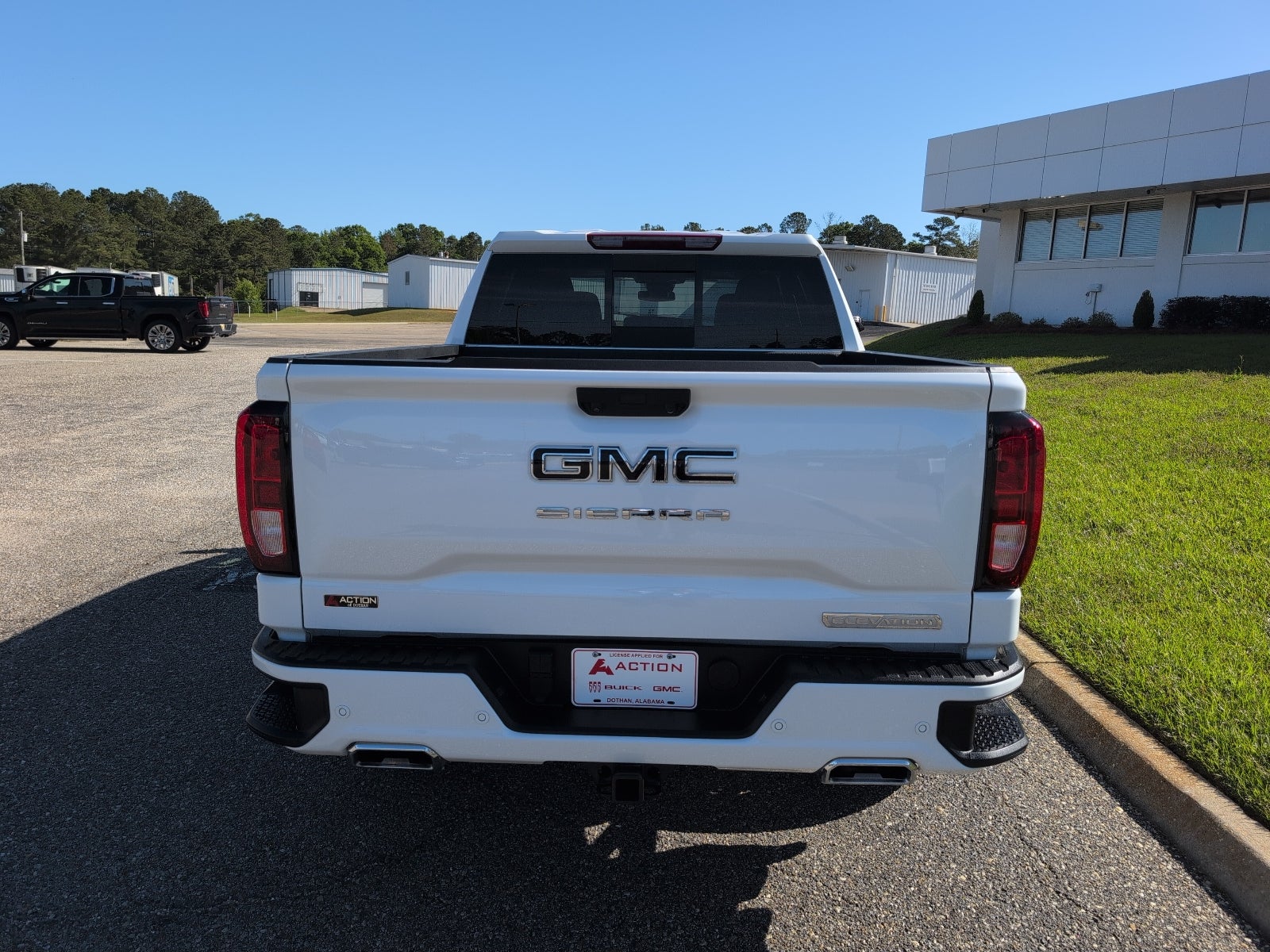 2025 GMC Sierra 1500 Elevation