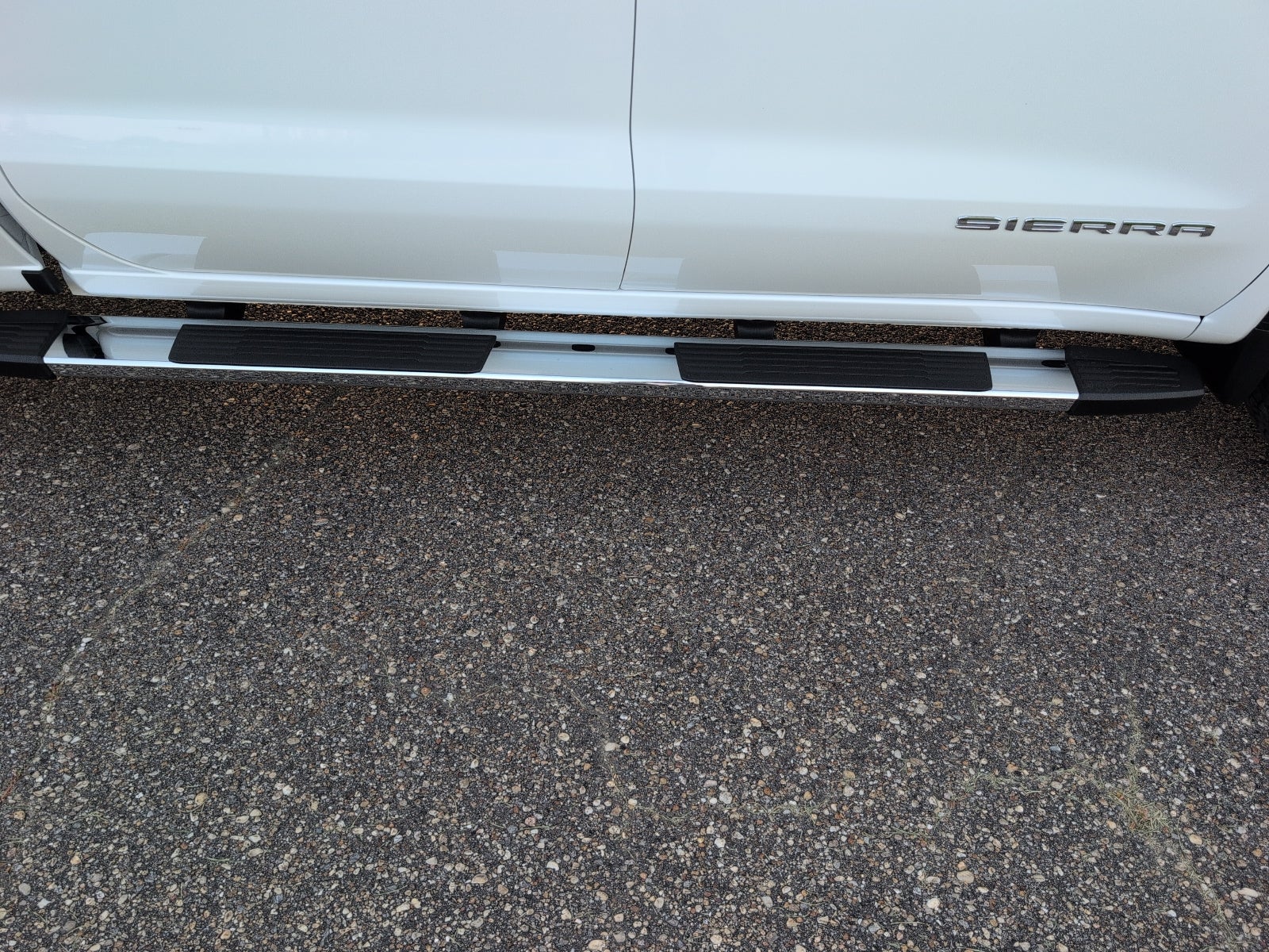 2026 GMC Sierra 1500 SLT - Photo 11