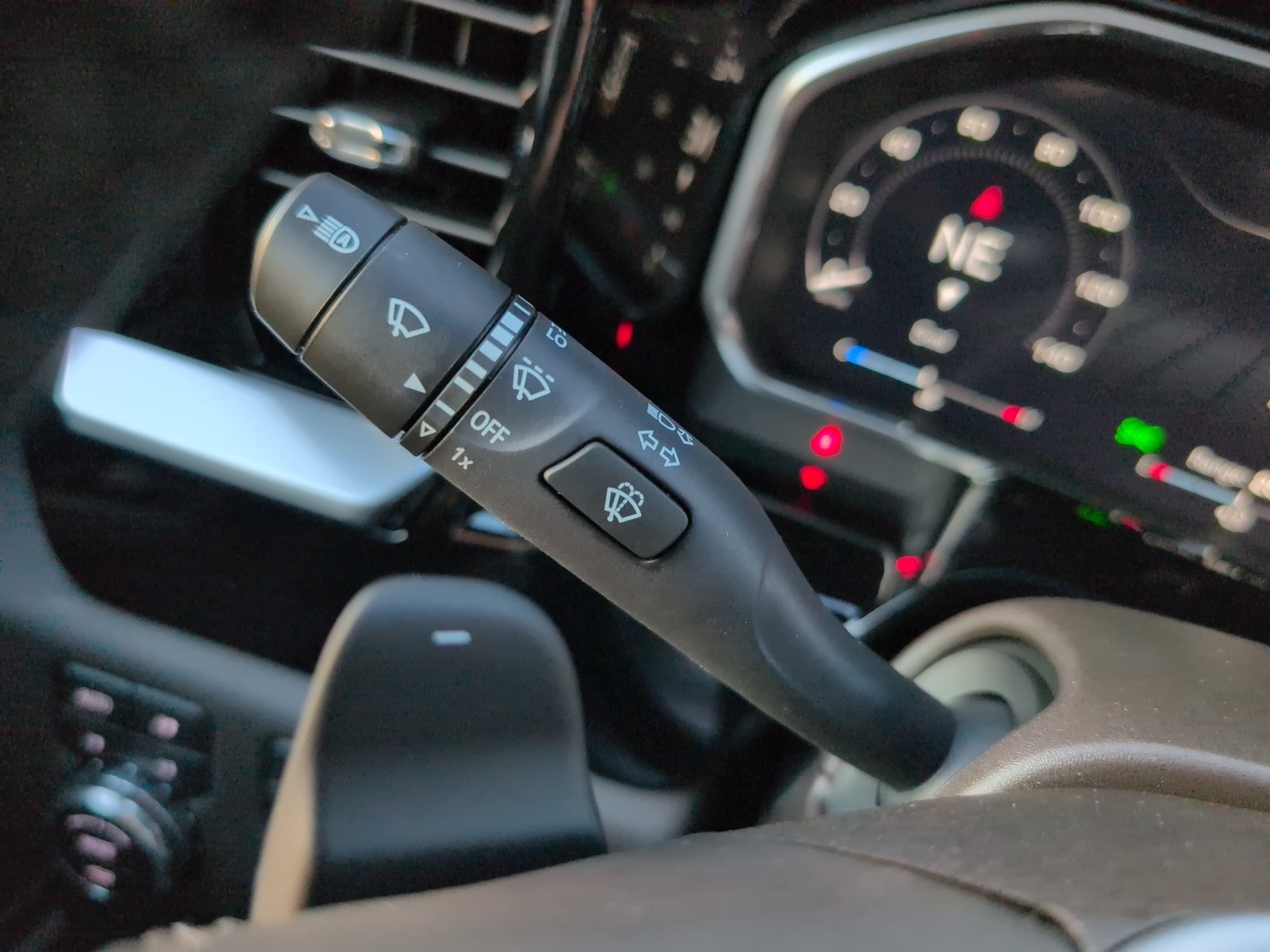 2026 GMC Sierra 1500 SLT - Photo 28