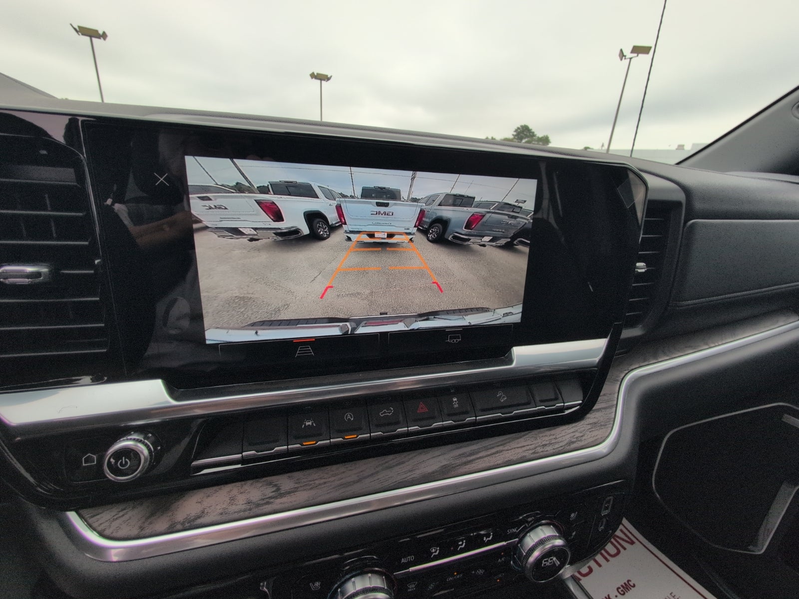 2026 GMC Sierra 1500 SLT - Photo 34