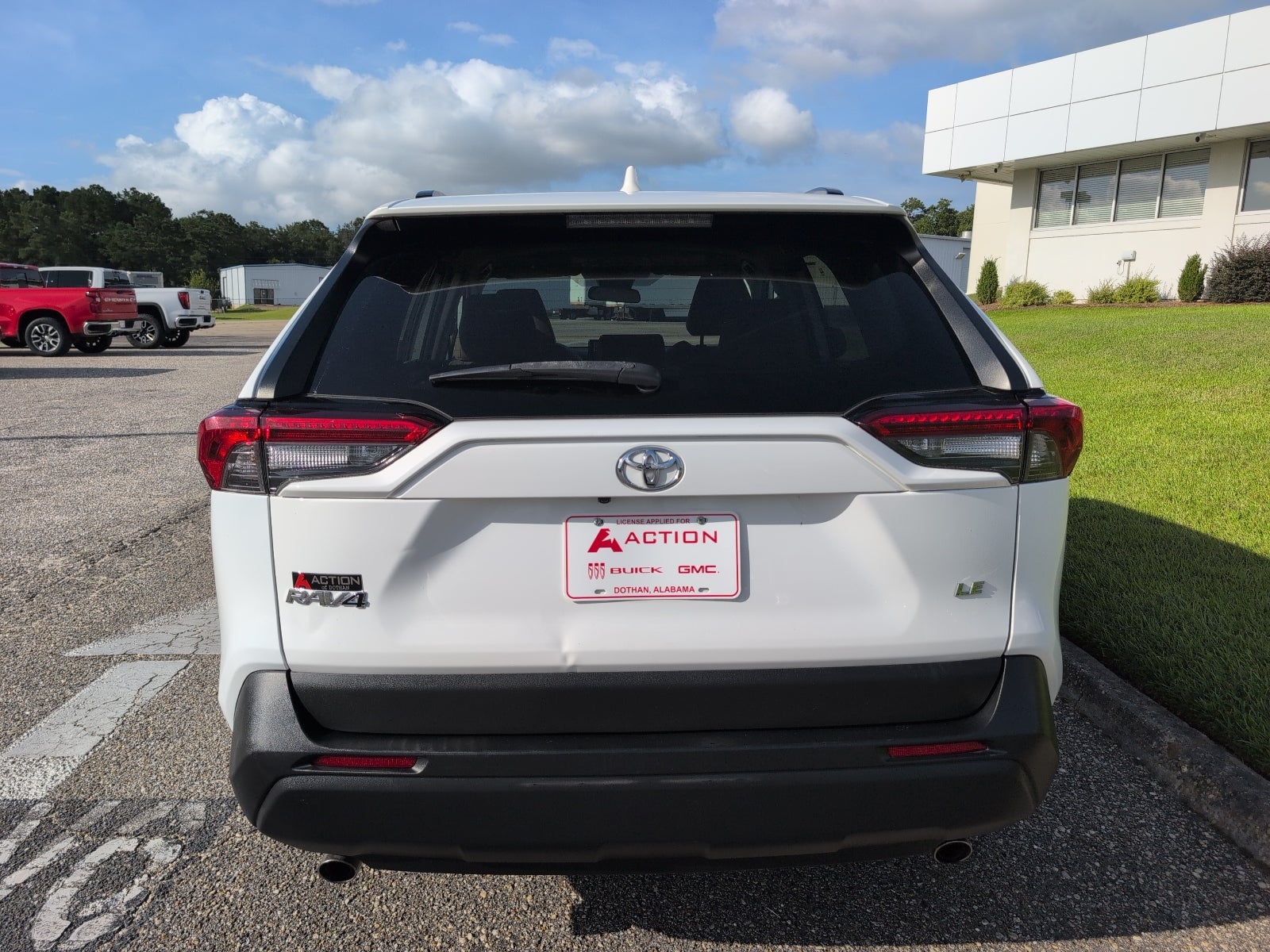 2021 Toyota RAV4 LE