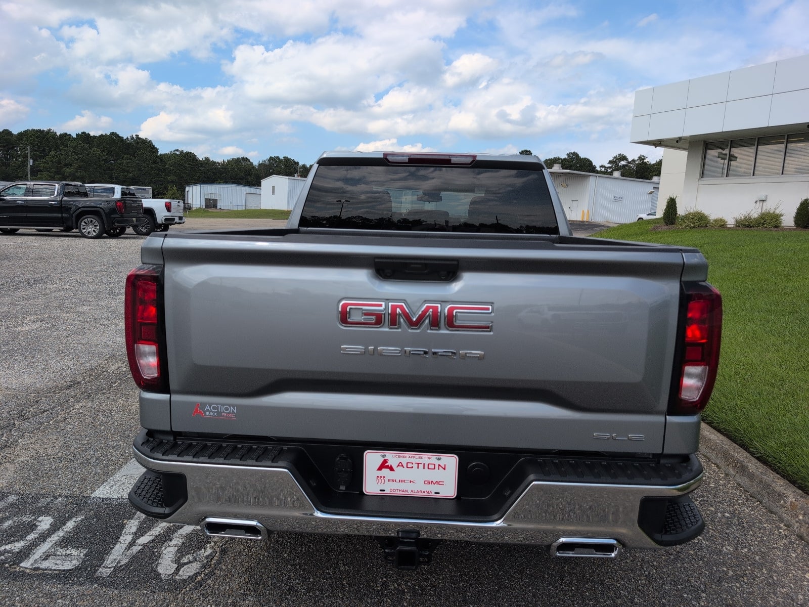 2026 GMC Sierra 1500 SLE