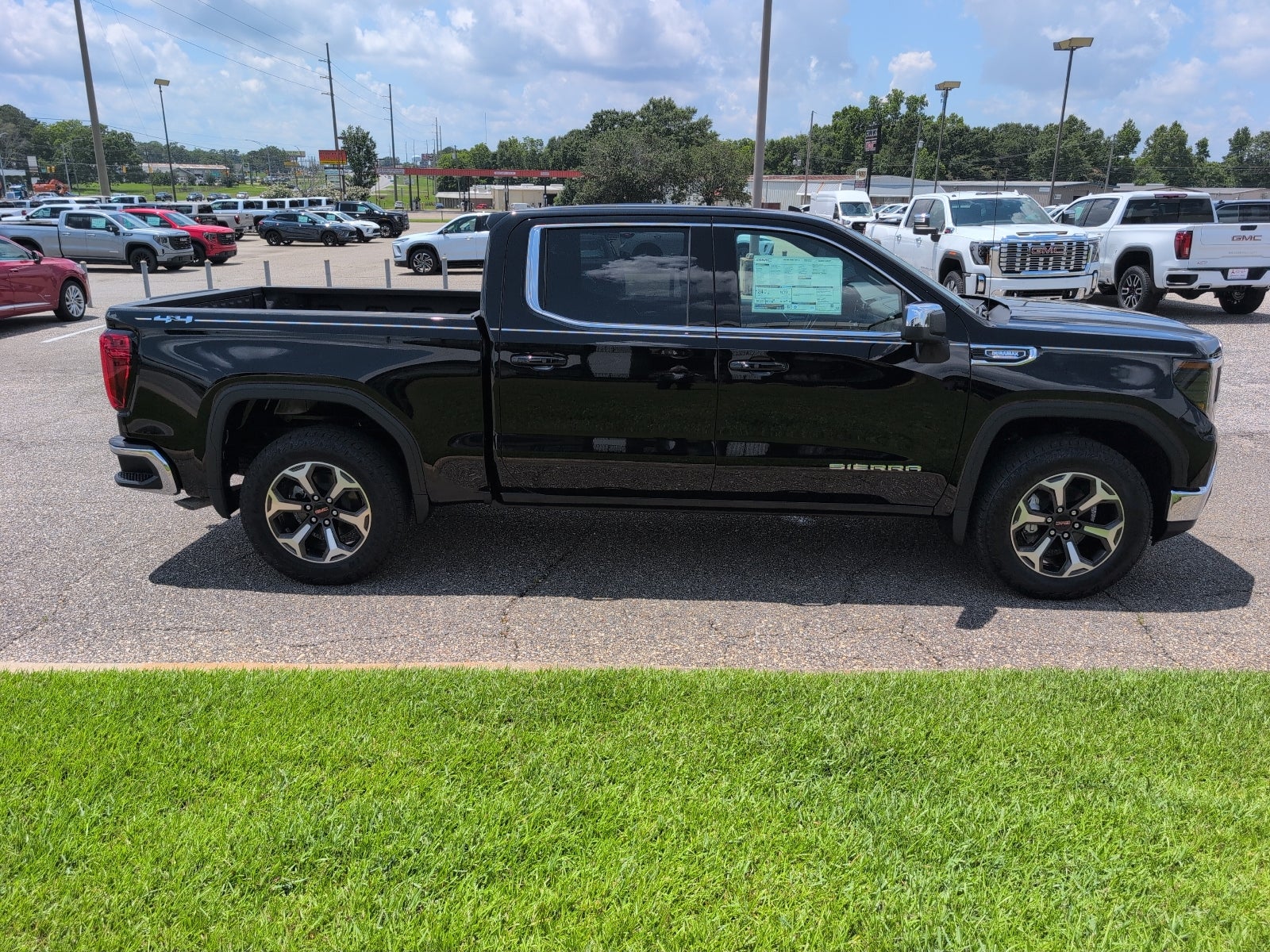 2026 GMC Sierra 1500 SLE