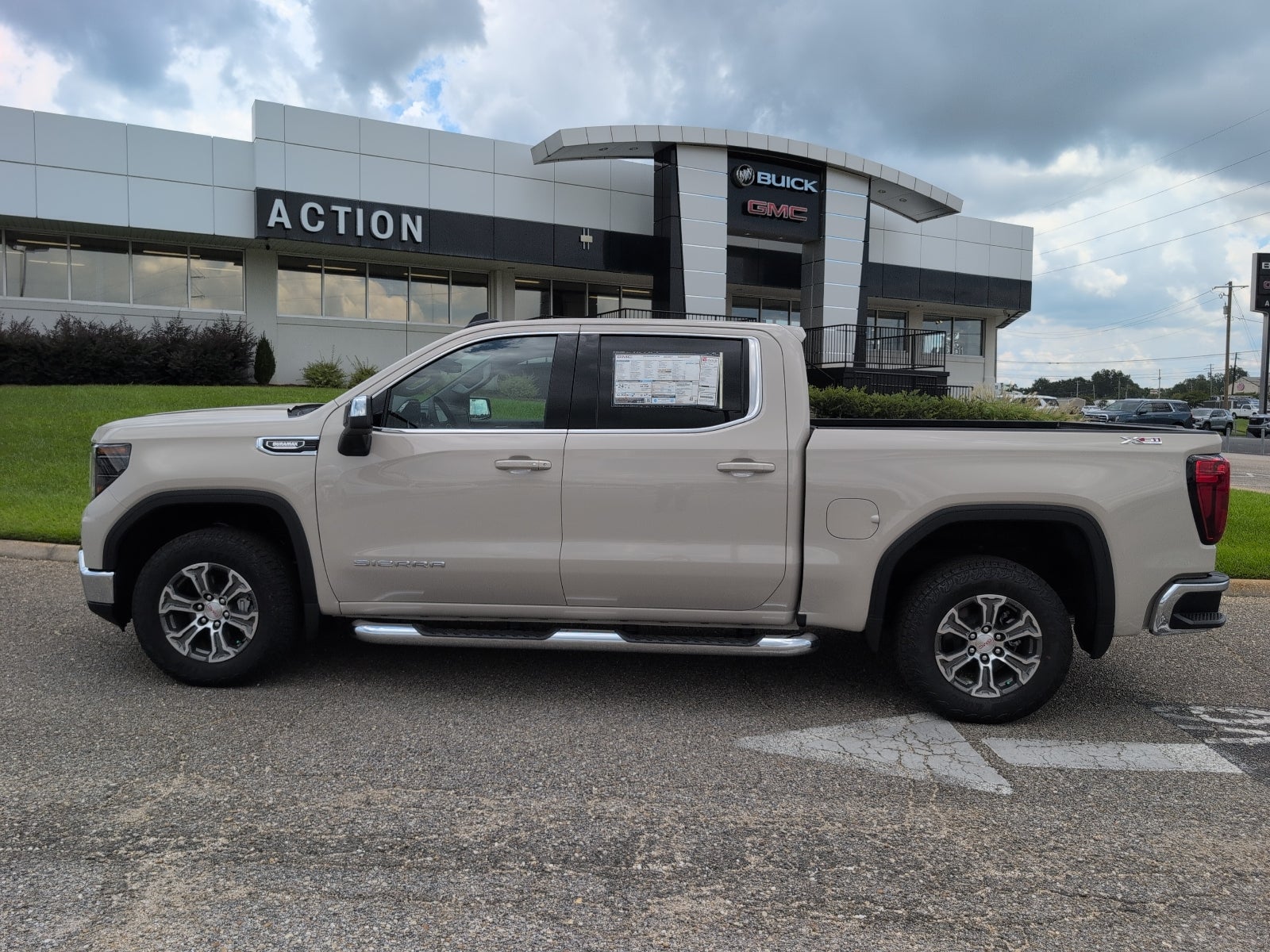 2026 GMC Sierra 1500 SLE