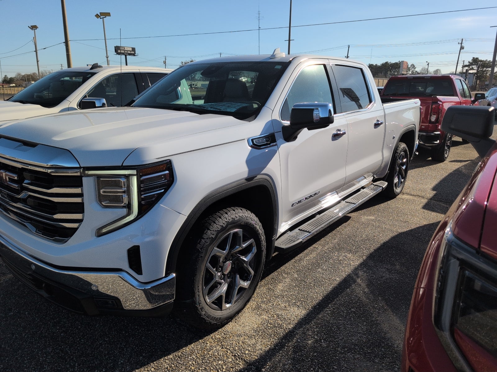 2025 GMC Sierra 1500 SLT