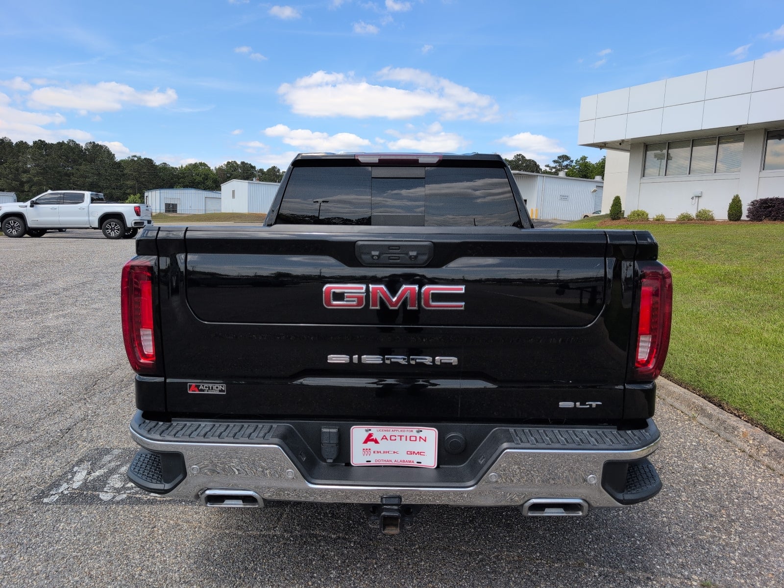 2022 GMC Sierra 1500 SLT