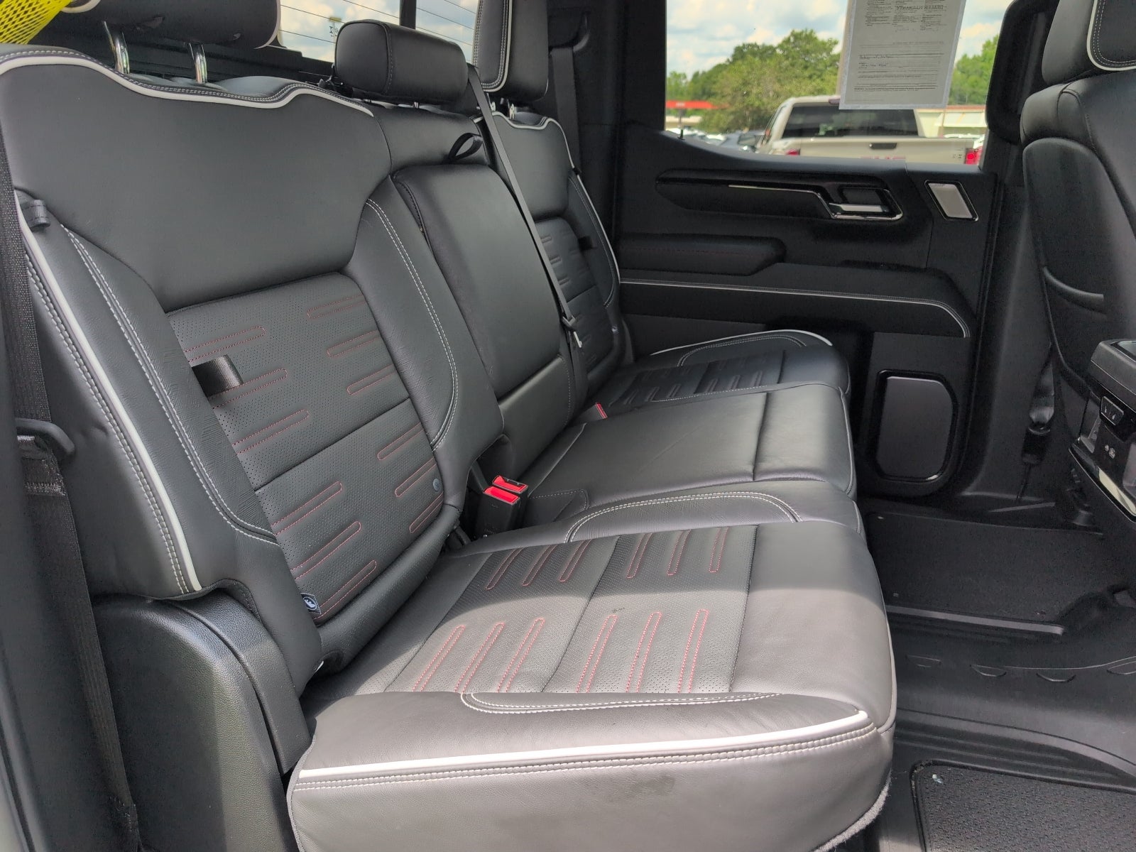 2025 GMC Sierra 1500 AT4X