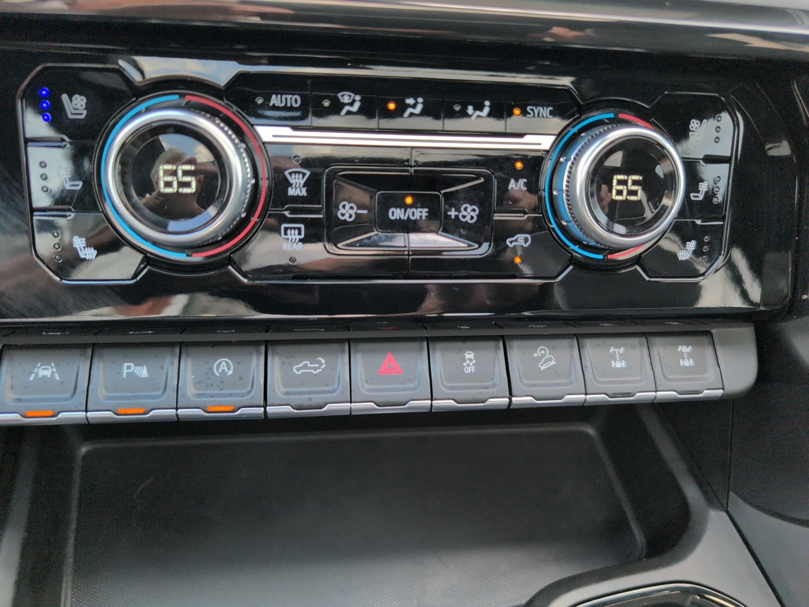 2025 GMC Sierra 1500 AT4X