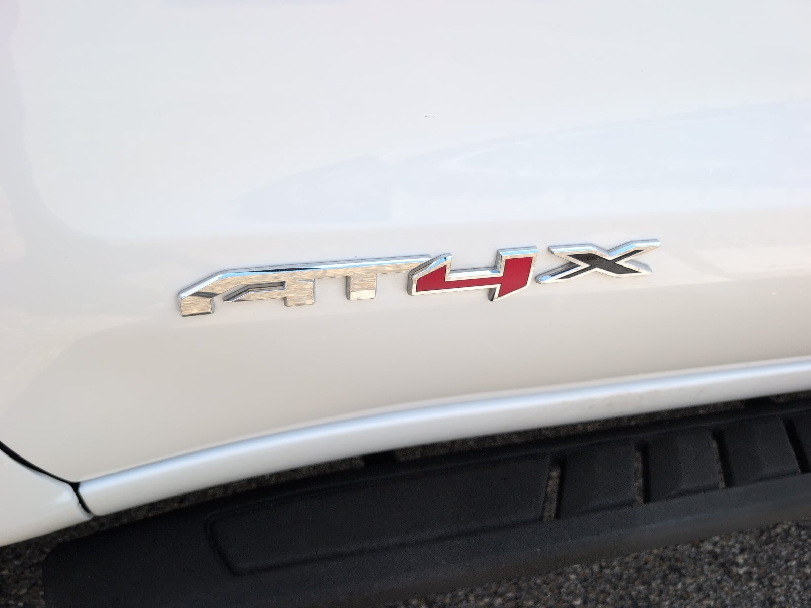 2025 GMC Sierra 1500 AT4X