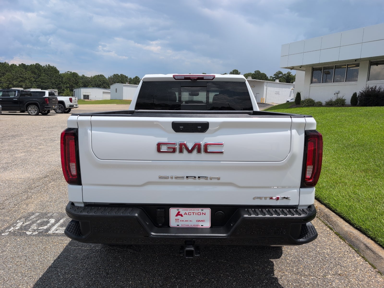 2025 GMC Sierra 1500 AT4X
