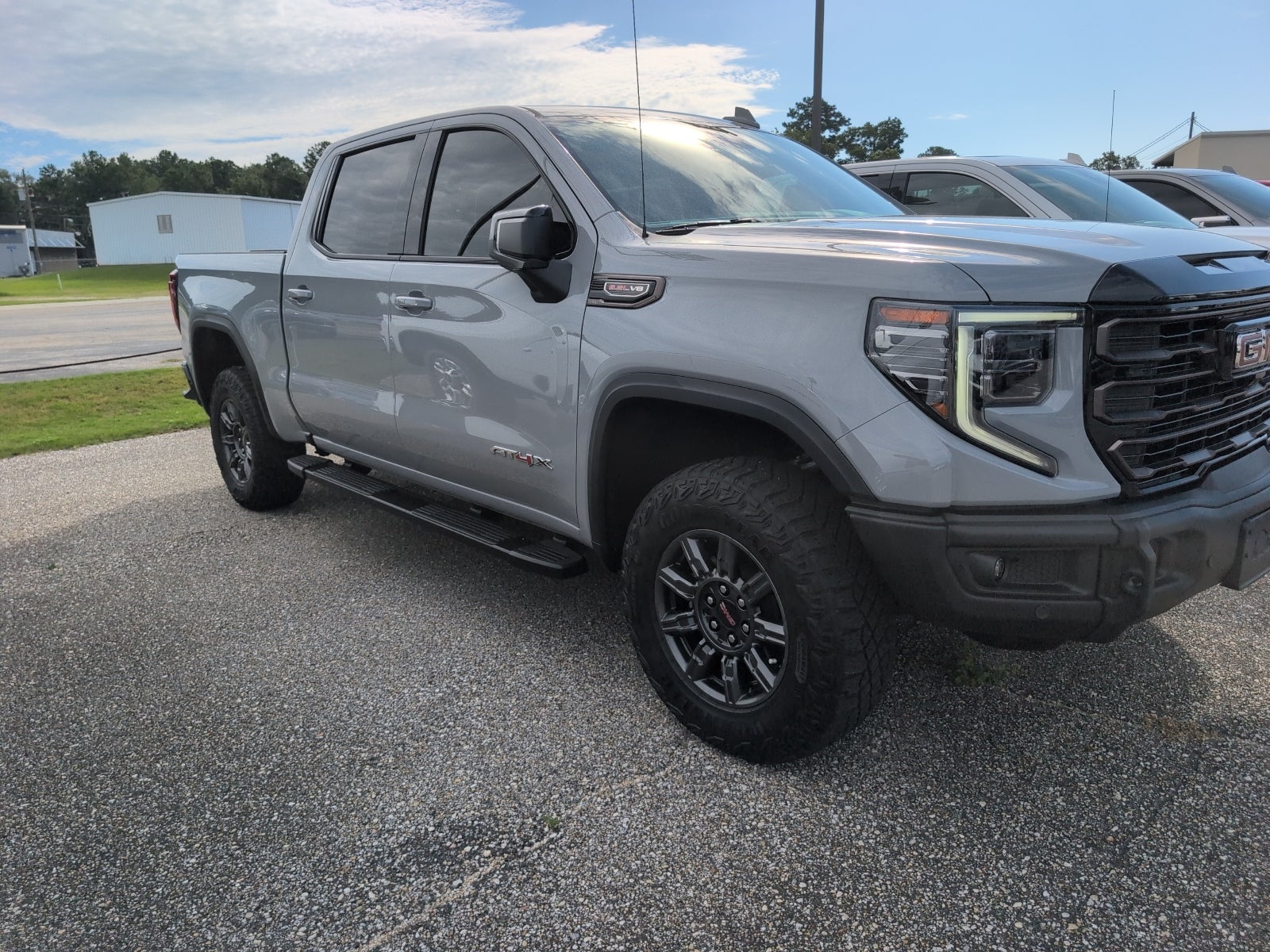 2024 GMC Sierra 1500 AT4X