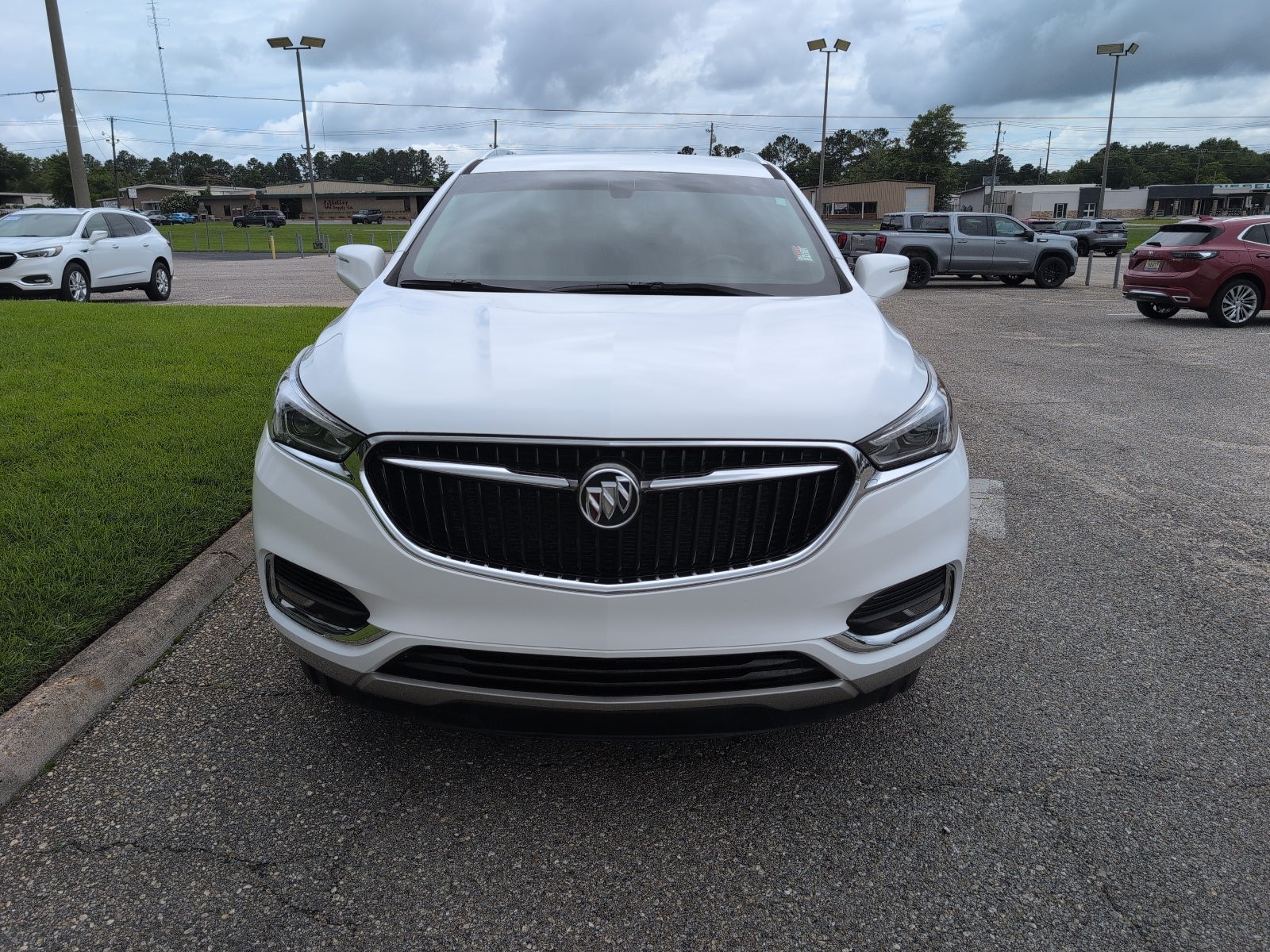 2020 Buick Enclave Essence's photo