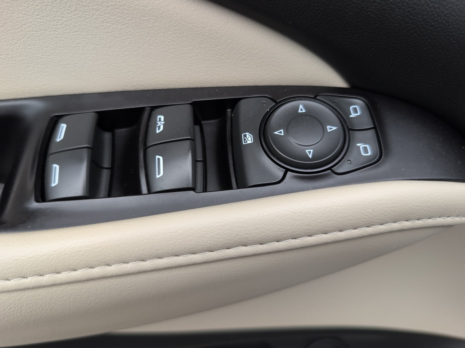 2020 Buick Enclave Essence