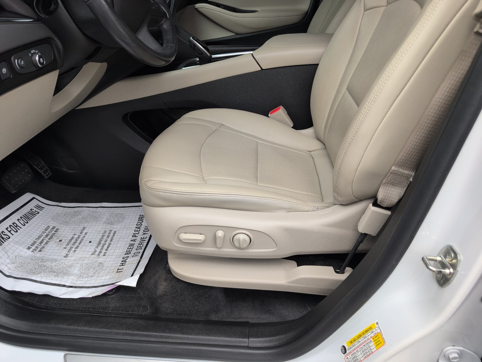 2020 Buick Enclave Essence