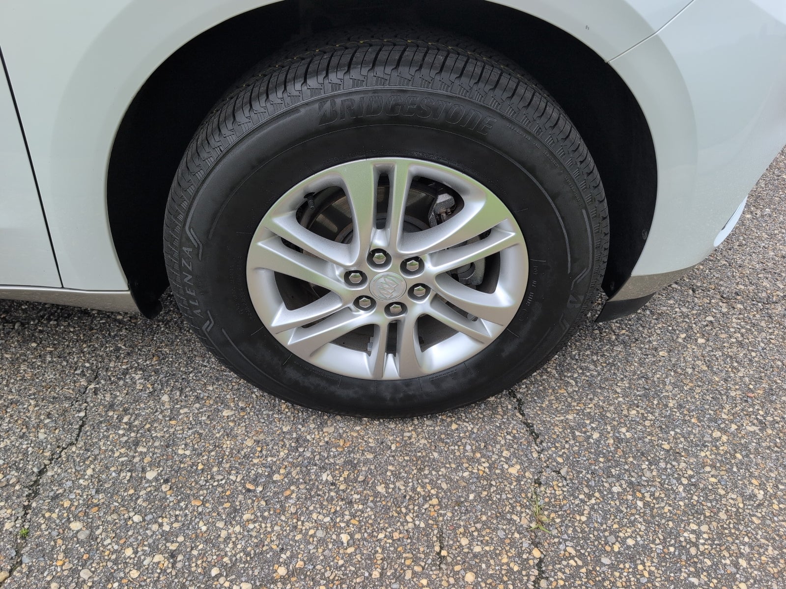 2020 Buick Enclave Essence