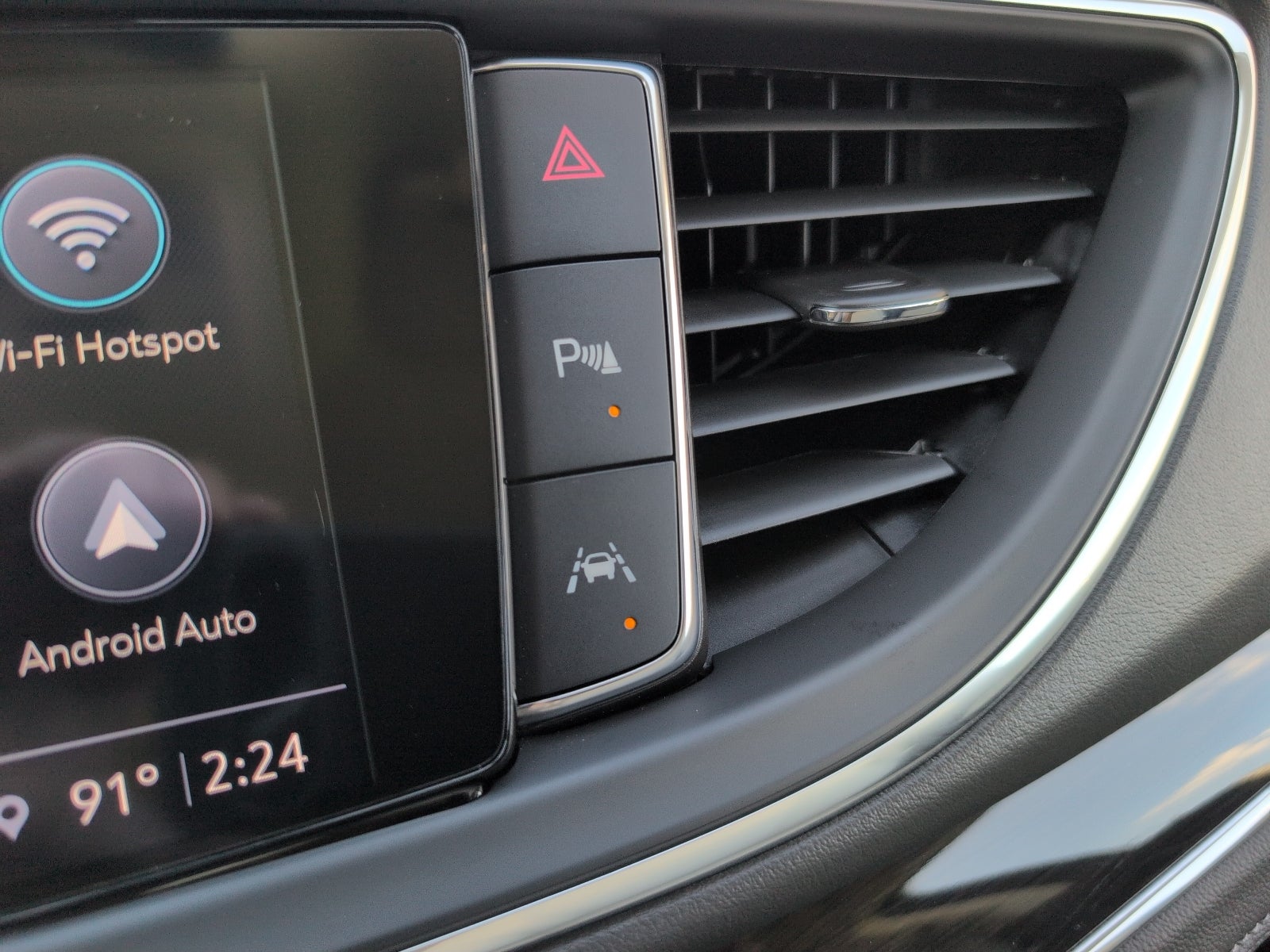 2023 Buick Enclave Essence