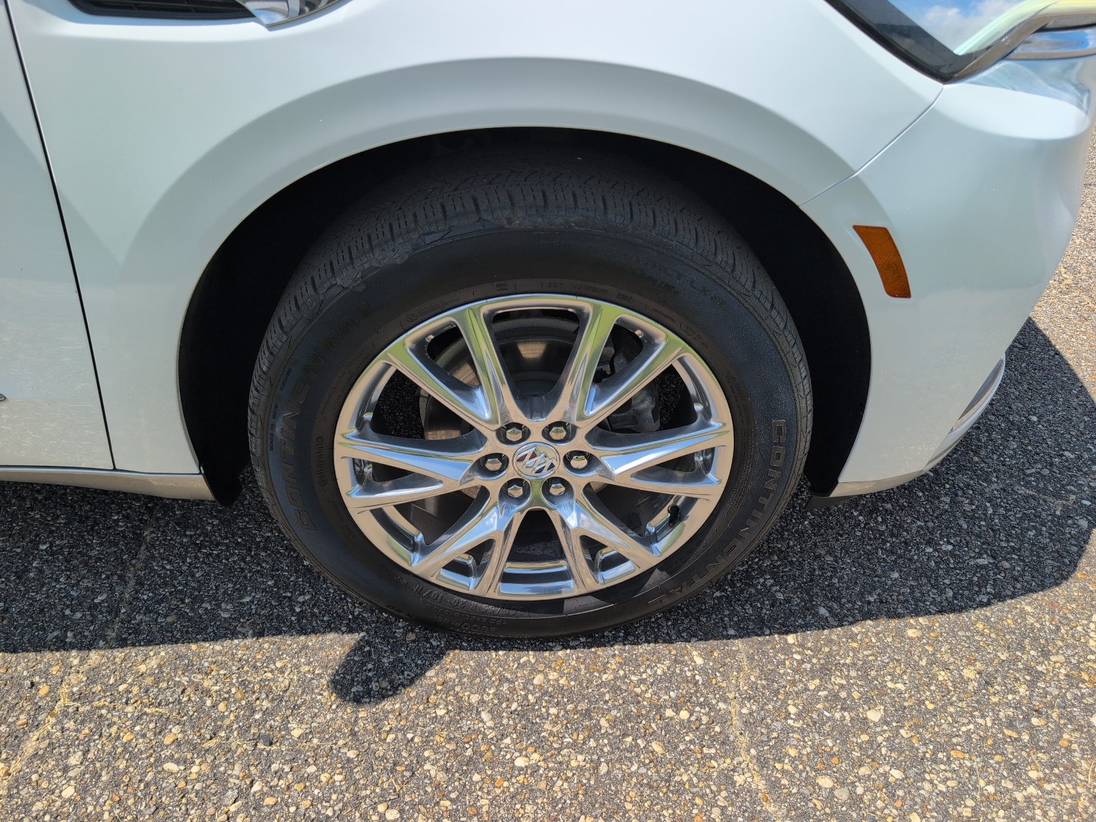 2024 Buick Enclave Essence