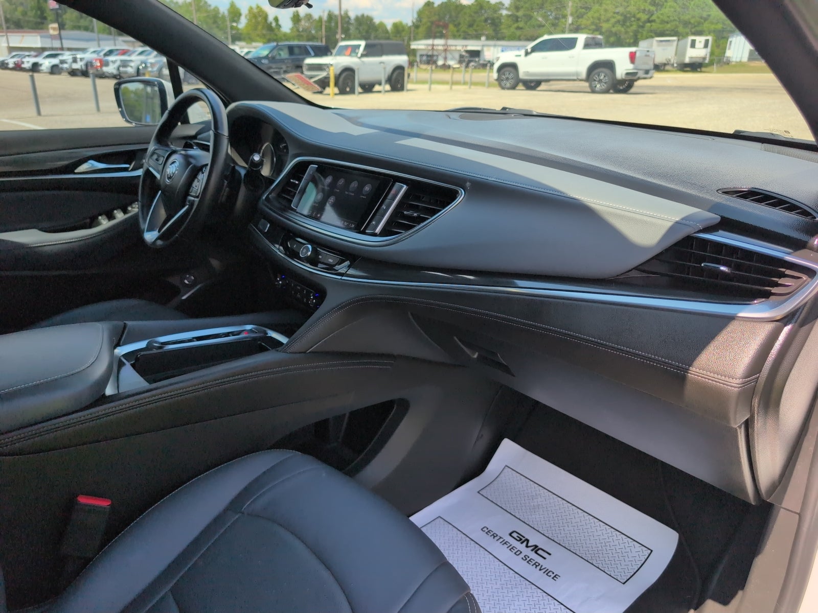 2024 Buick Enclave Essence