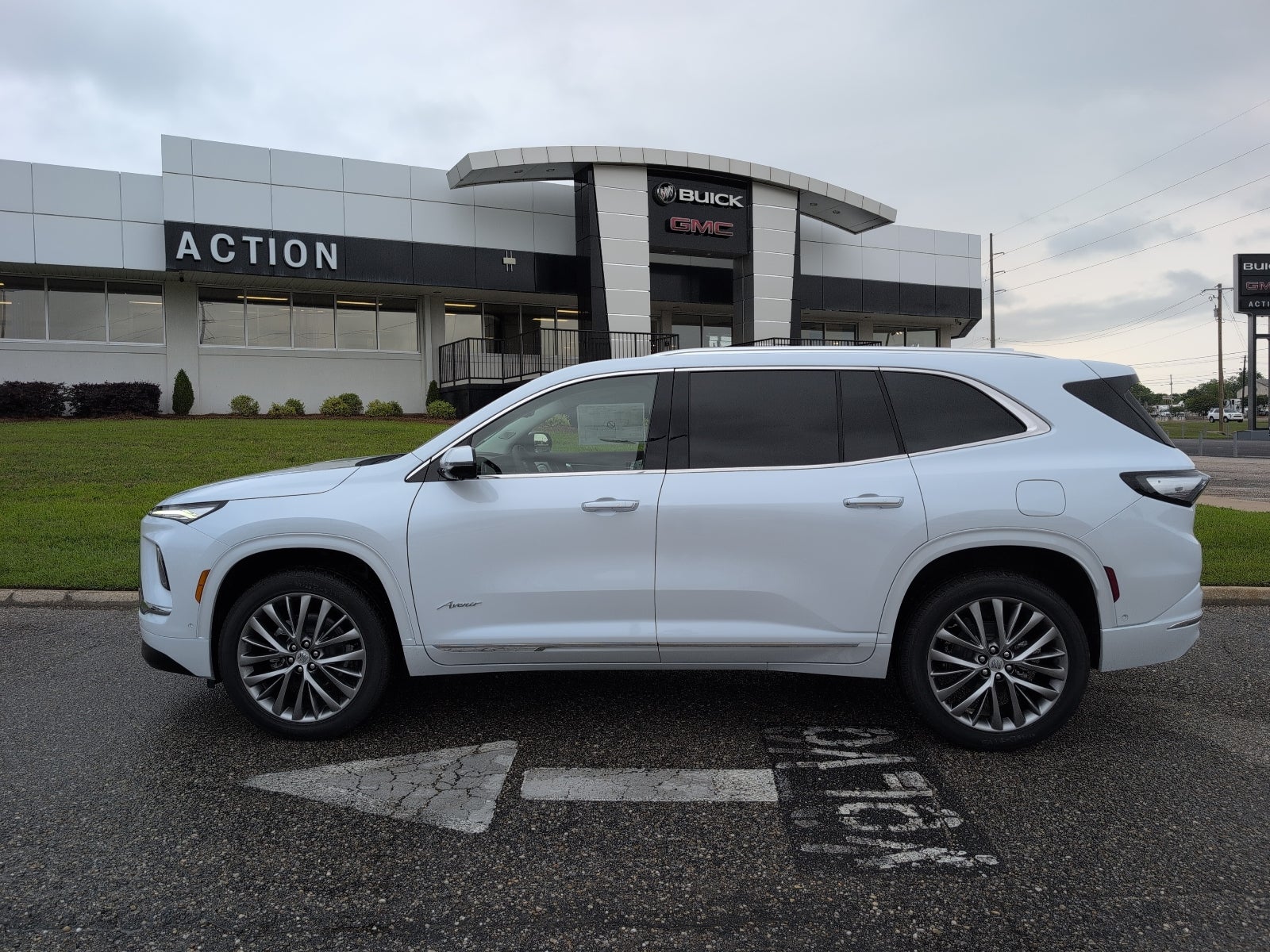 2026 Buick Enclave Avenir