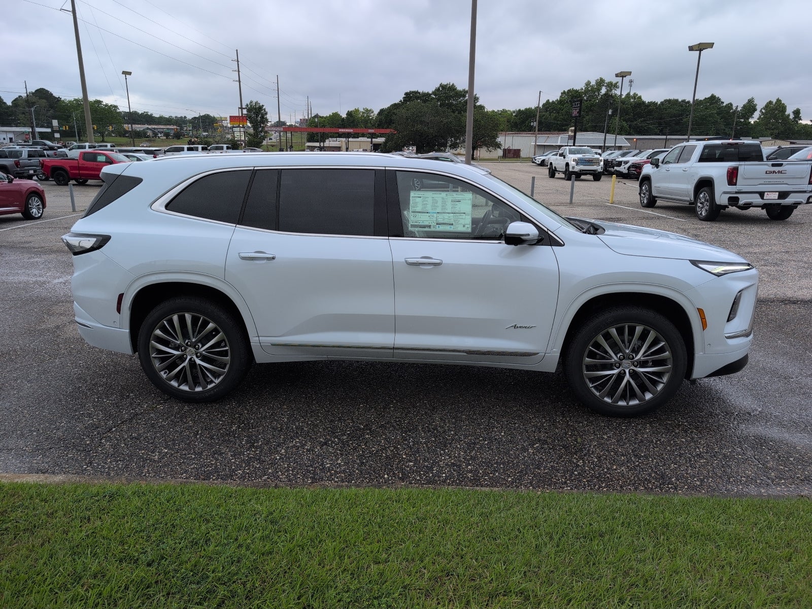 2026 Buick Enclave Avenir