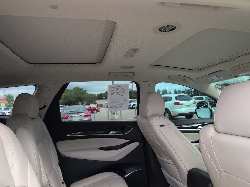 2022 Buick Enclave Essence