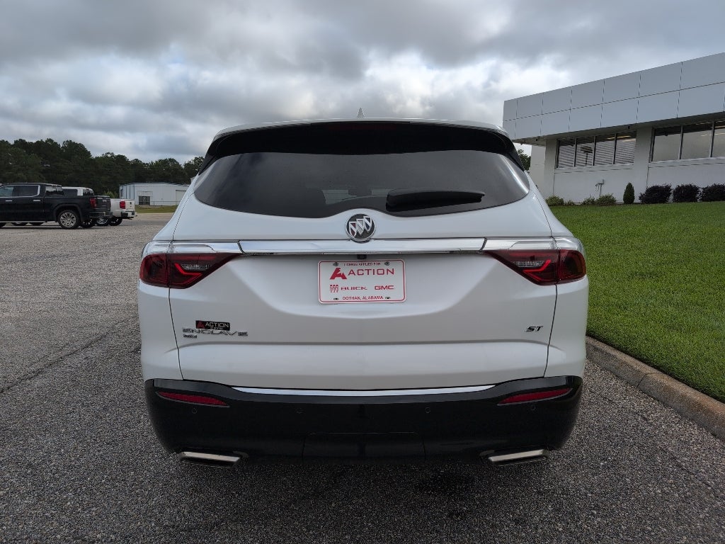 2022 Buick Enclave Essence