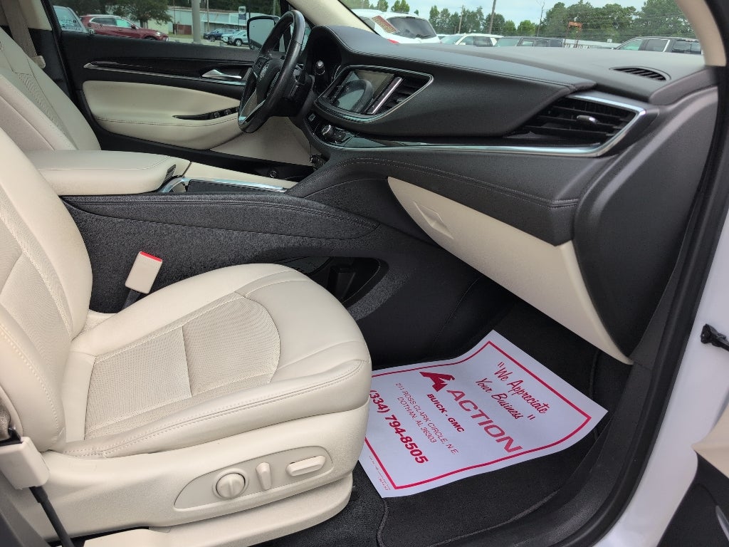 2022 Buick Enclave Essence