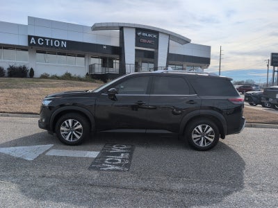 2024 Nissan Pathfinder SL