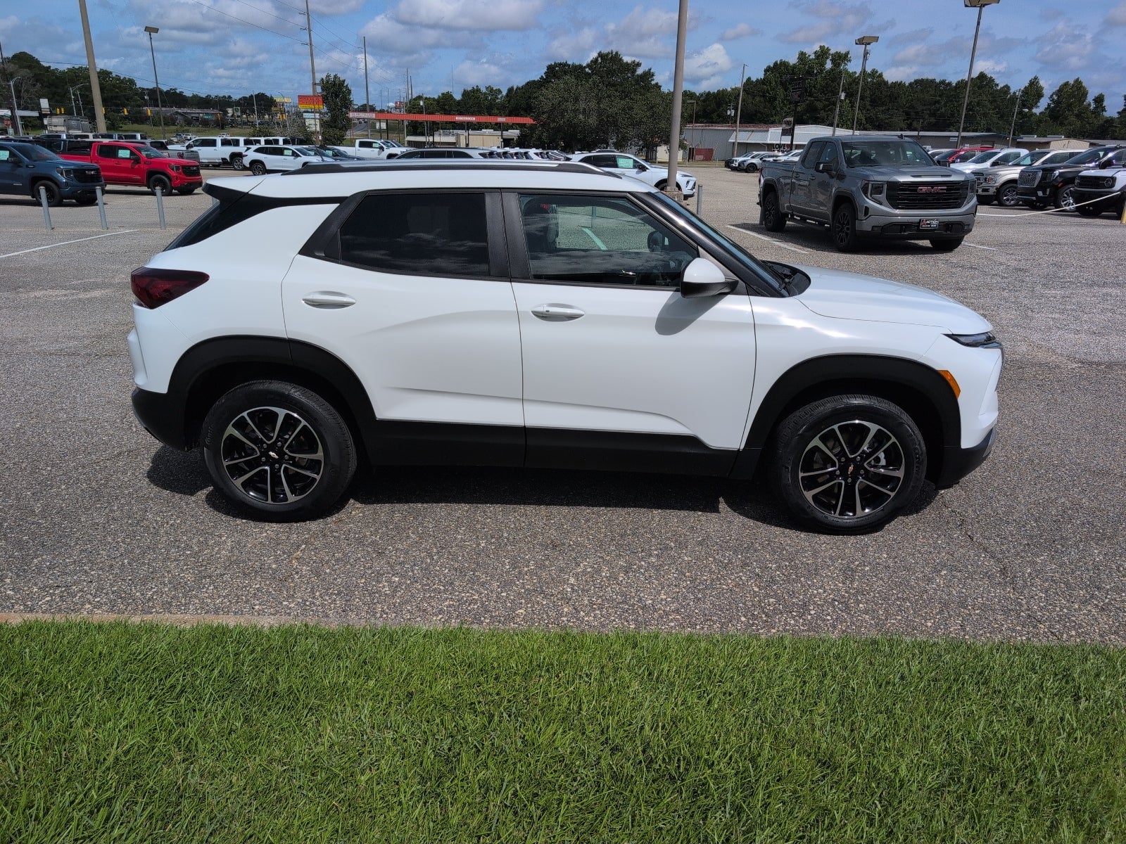 2025 Chevrolet Trailblazer LT